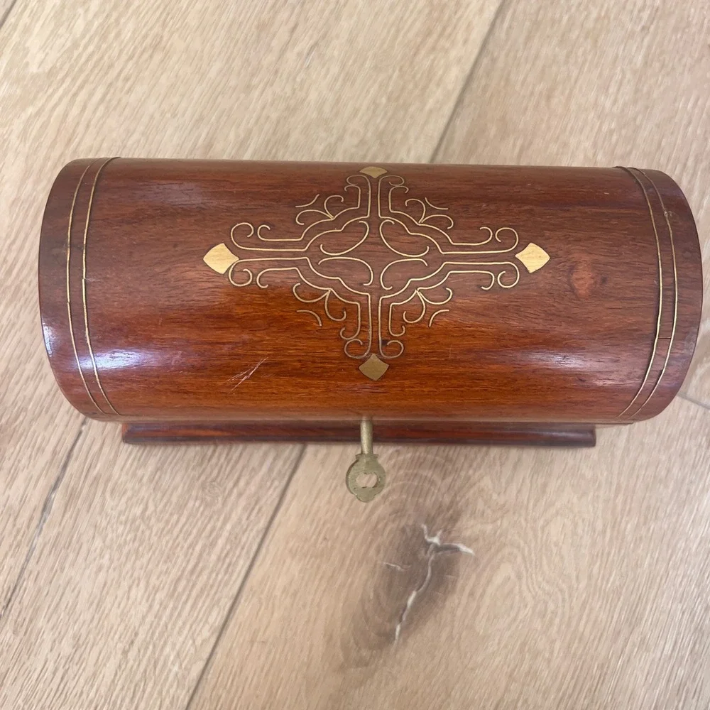 N/A handcrafted wooden